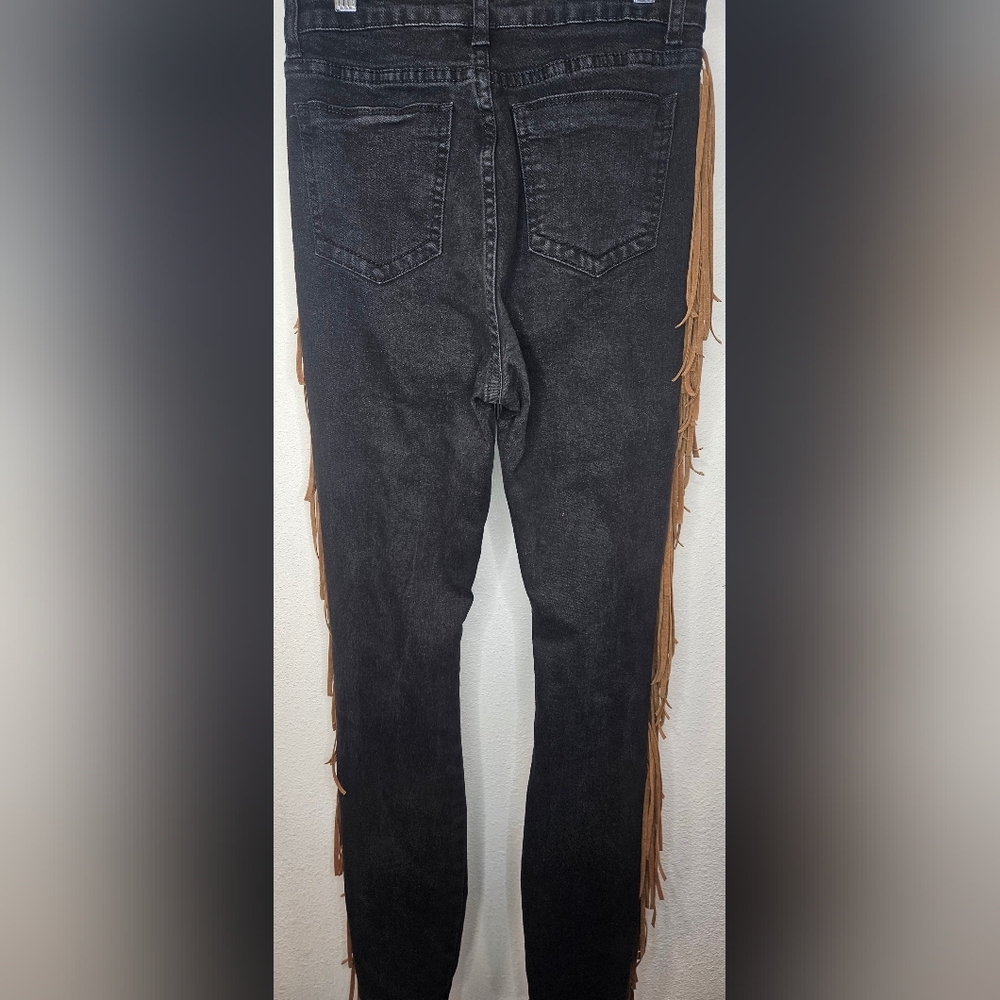 Sold - Picture 4 of 6